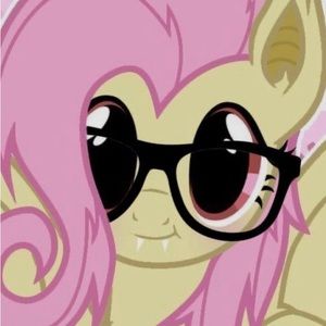 Meet your Posher, Elena